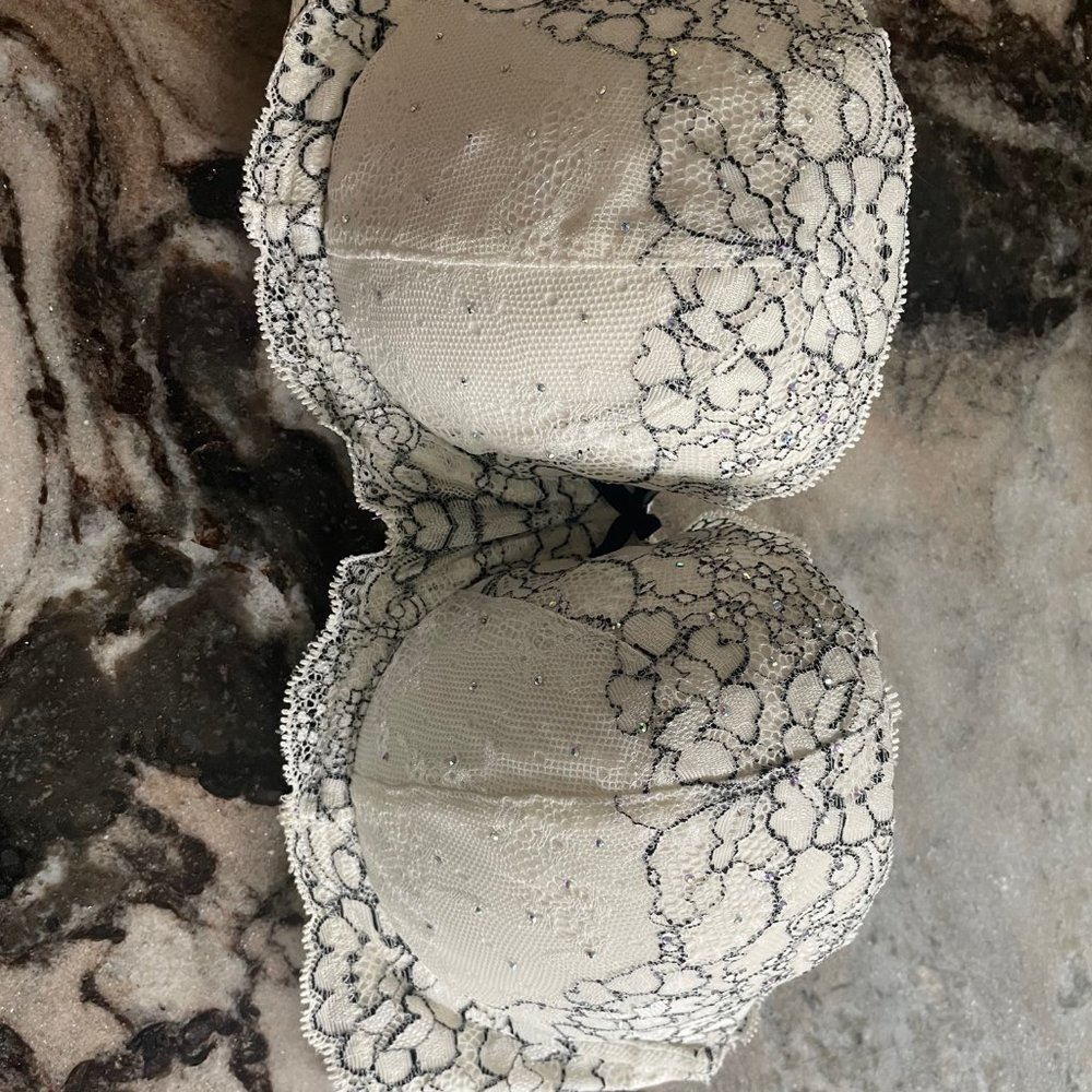 Victoria's Secret Dream Angels Strapless Bra